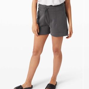 Soft Ambitions High Rise Short 4"